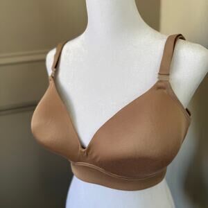 Warner's Allover-Smoothing Bliss Wireless Lightly Lined Convertible RM1011t 38D